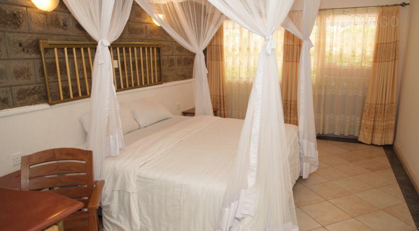 Trotters Hotel