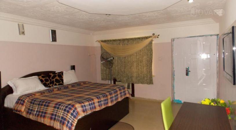 King's Summit Guest House | Kuje Accommodation