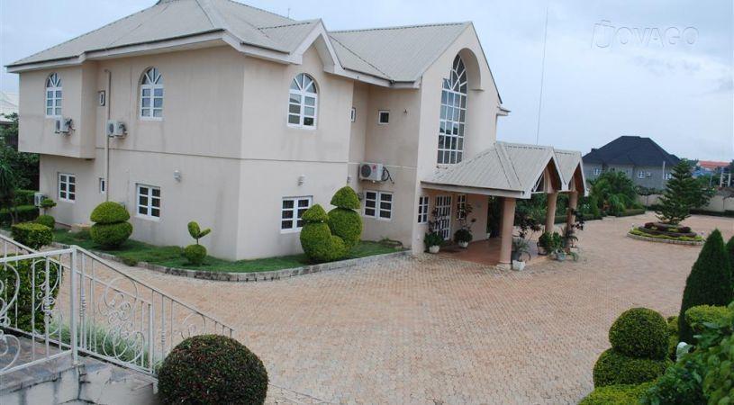 Novel Suites & Resort LTD | Jos Accommodation
