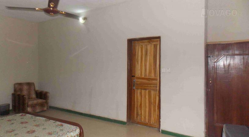 Rothschild Hotel & Suites | Okokomaiko Accommodation