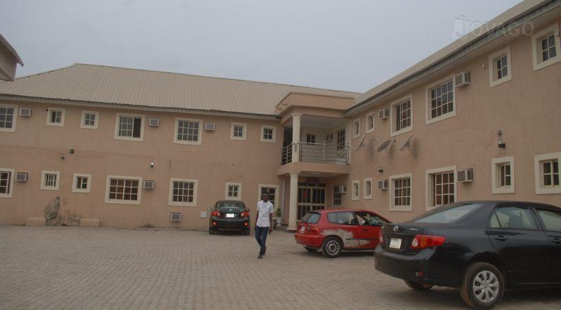 Hotel Du Zenith | Lokoja Accommodation