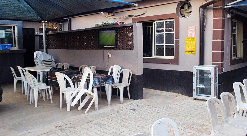 ST And T Hotel | Accommodation Iyana-Ipaja