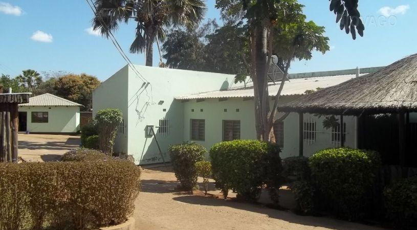 Vicky Motel | Accommodation Lunzu