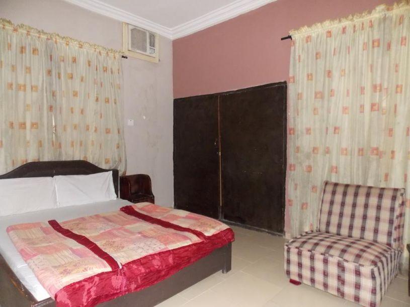 Edinburgh Hotels | Accommodation Ikenegbu Layout