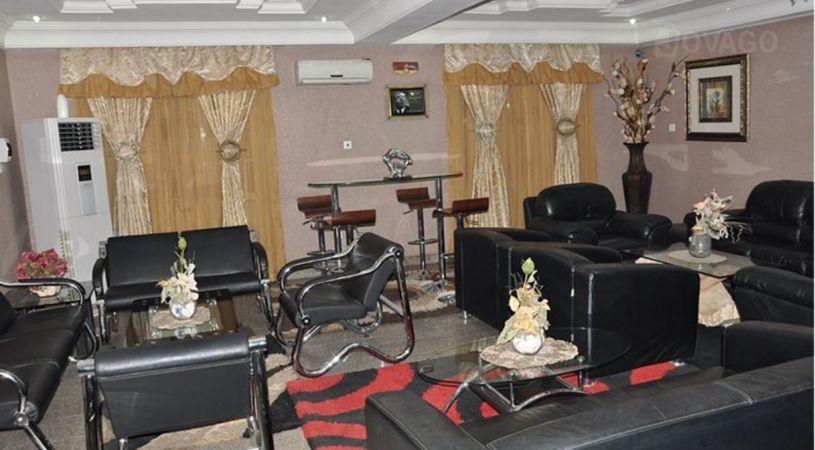 Prestige Hotel And Suites