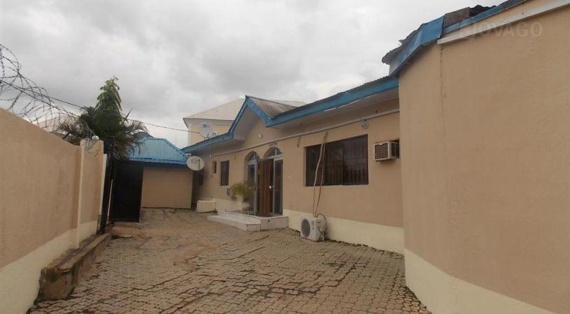 Grand Island Guest House | Accommodation Kubwa