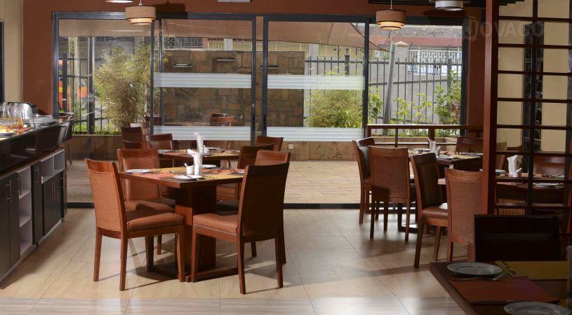 Mvuli Suites | Accommodation Parklands