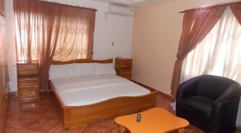 La Ropa Hotel | Gwarinpa Estate Accommodation