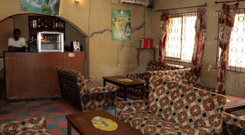Sheerazeez International Hotel | Accommodation Okokomaiko