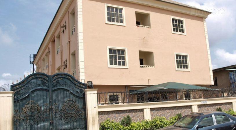 Leeds Royal Hotels | Salima Accommodation