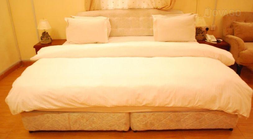 Hampshire Hotel and Resort - Mansion | Sapele Accommodation