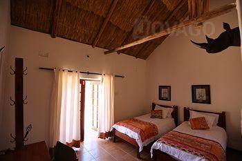 Mandebele Lodge
