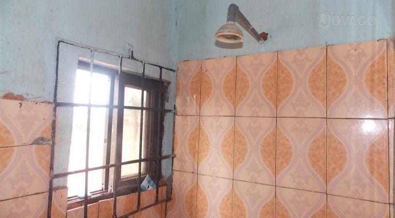 Amos Hotel | Accommodation Uromi