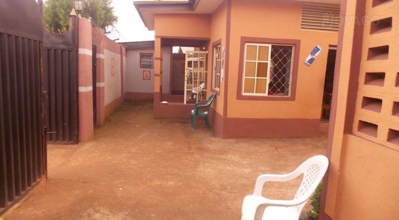 Ultimate Holiday Inn | Accommodation Idiroko