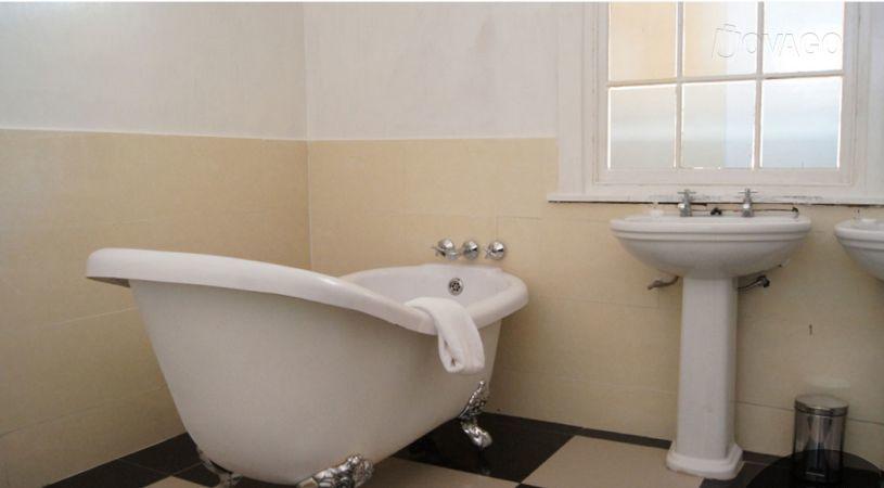 Rhodes Nyanga Hotel | Accommodation Harare