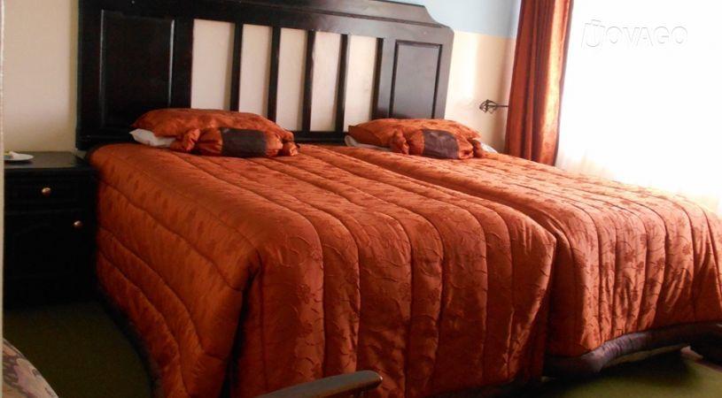 Crocodile Hospitality | Makoni Accommodation