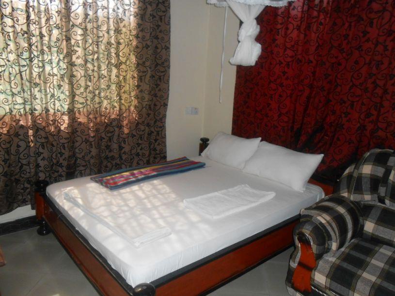 Zimbabwe Lodge | Accommodation Tabora