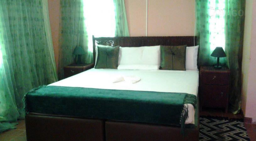Tati Towers Lodge | Francistown Accommodation