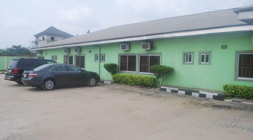 Rosons International Hotel | Rumuodara Accommodation
