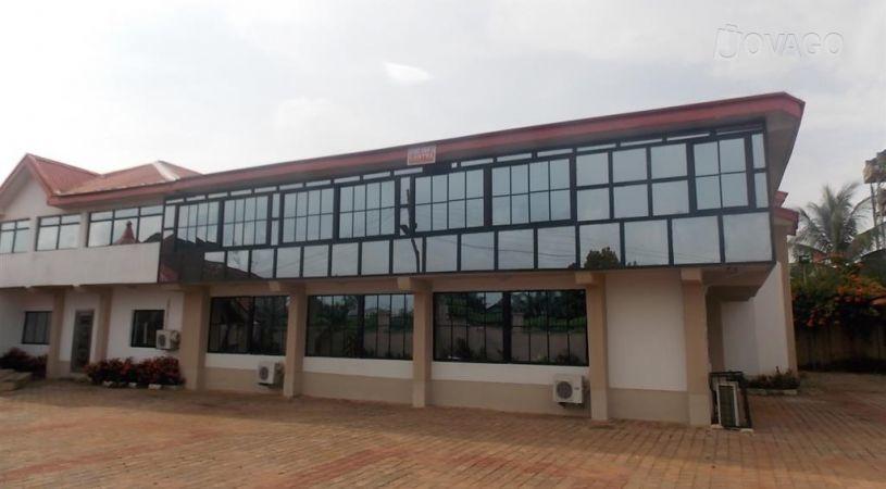 Glass House Hotel & Suites Limited | Agbor Accommodation