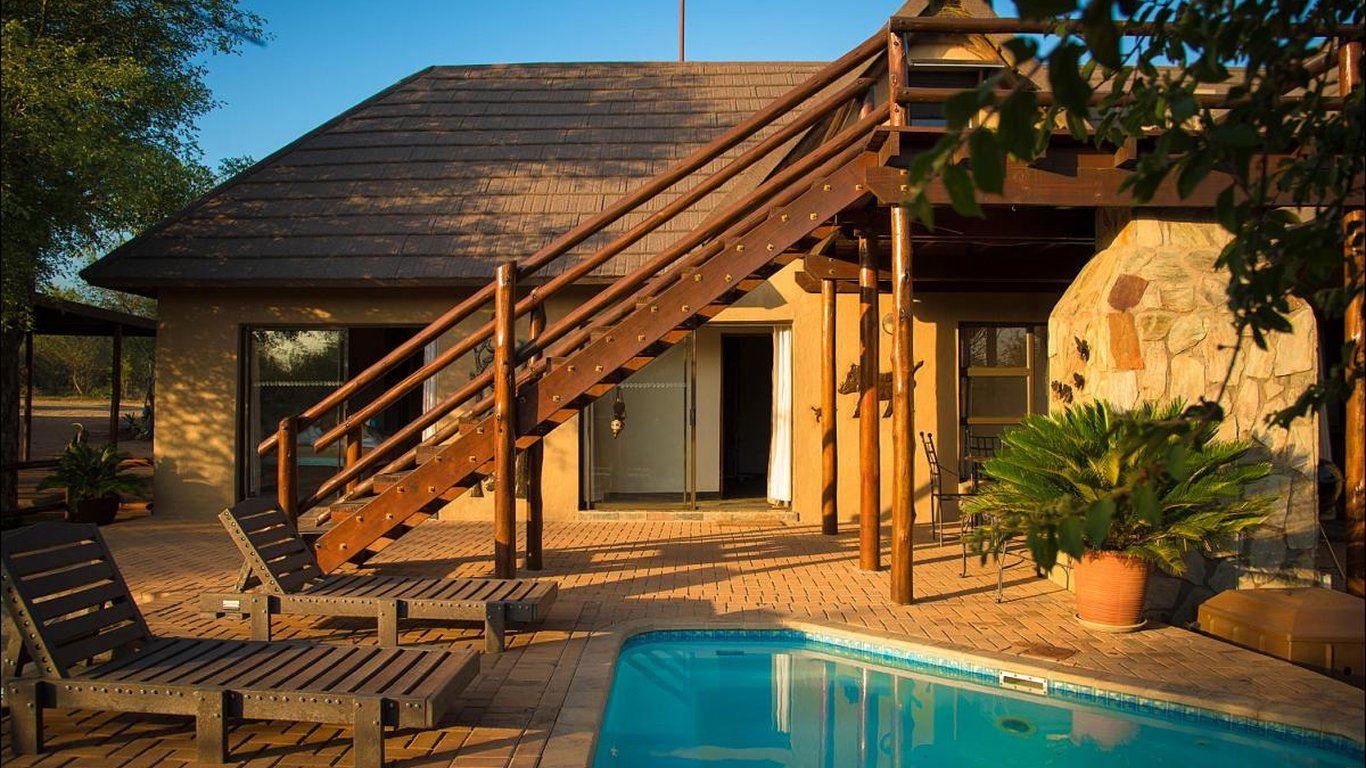 Yellow Hornbill Lodge | Accommodation Hoedspruit