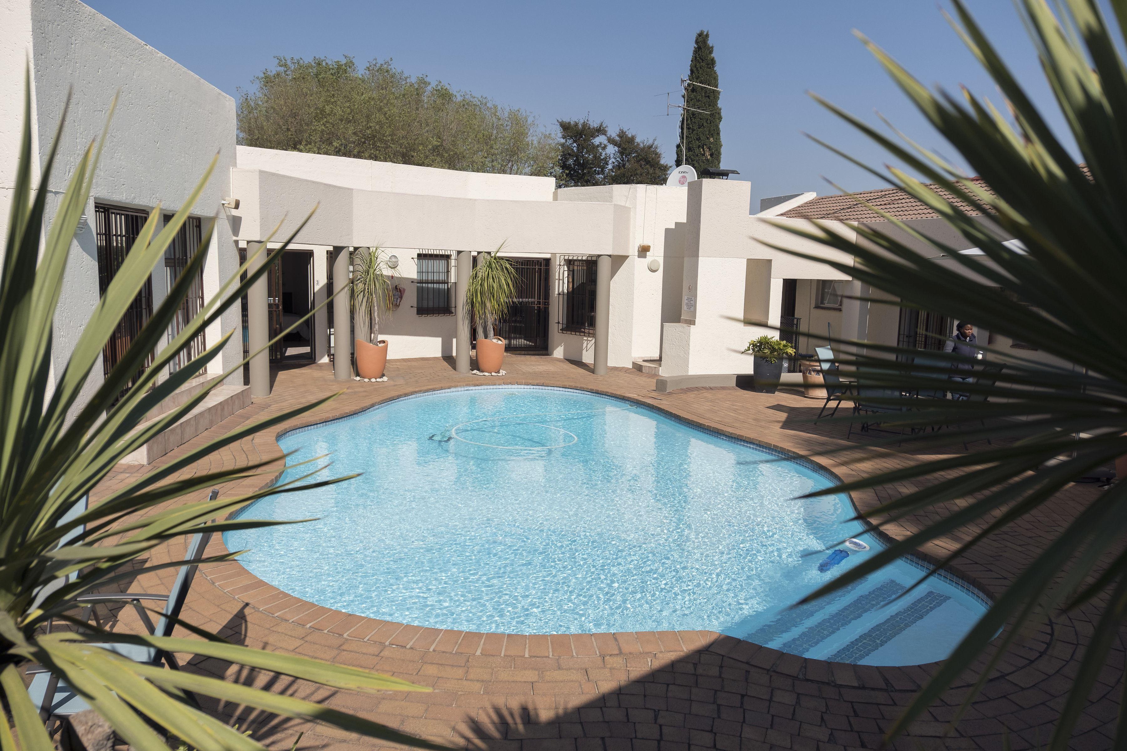 President Lodge | Edenvale Accommodation