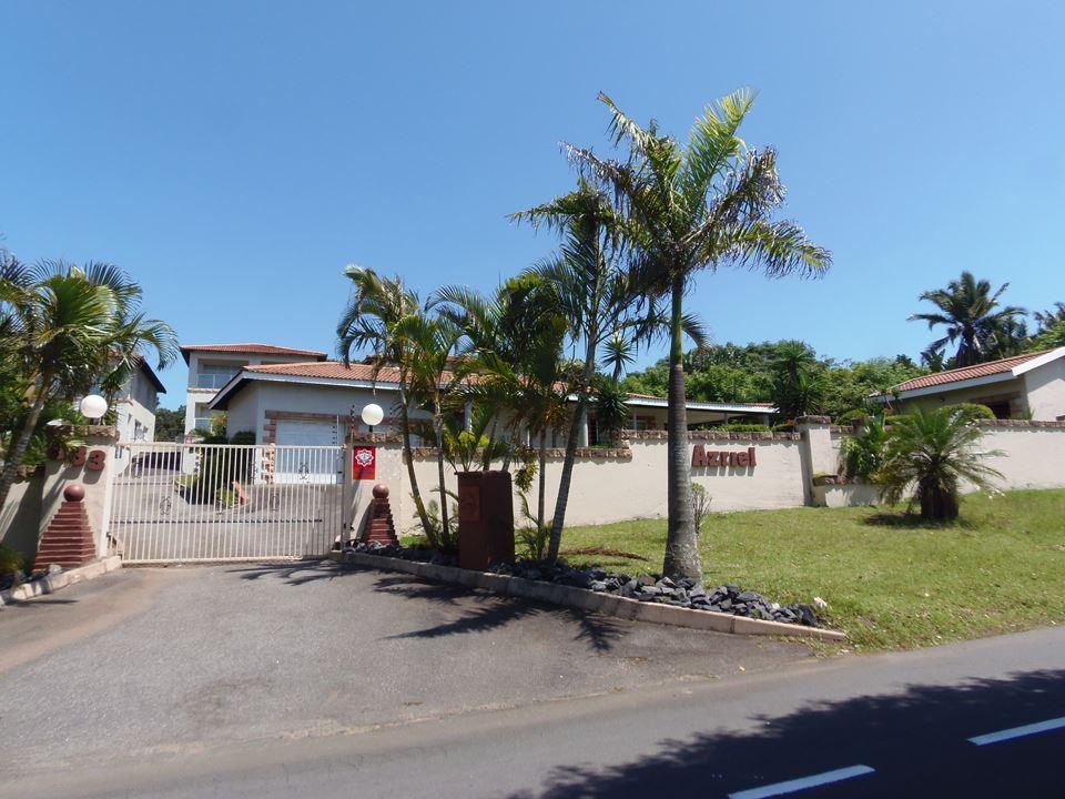 Azriel A | Accommodation Shelly Beach