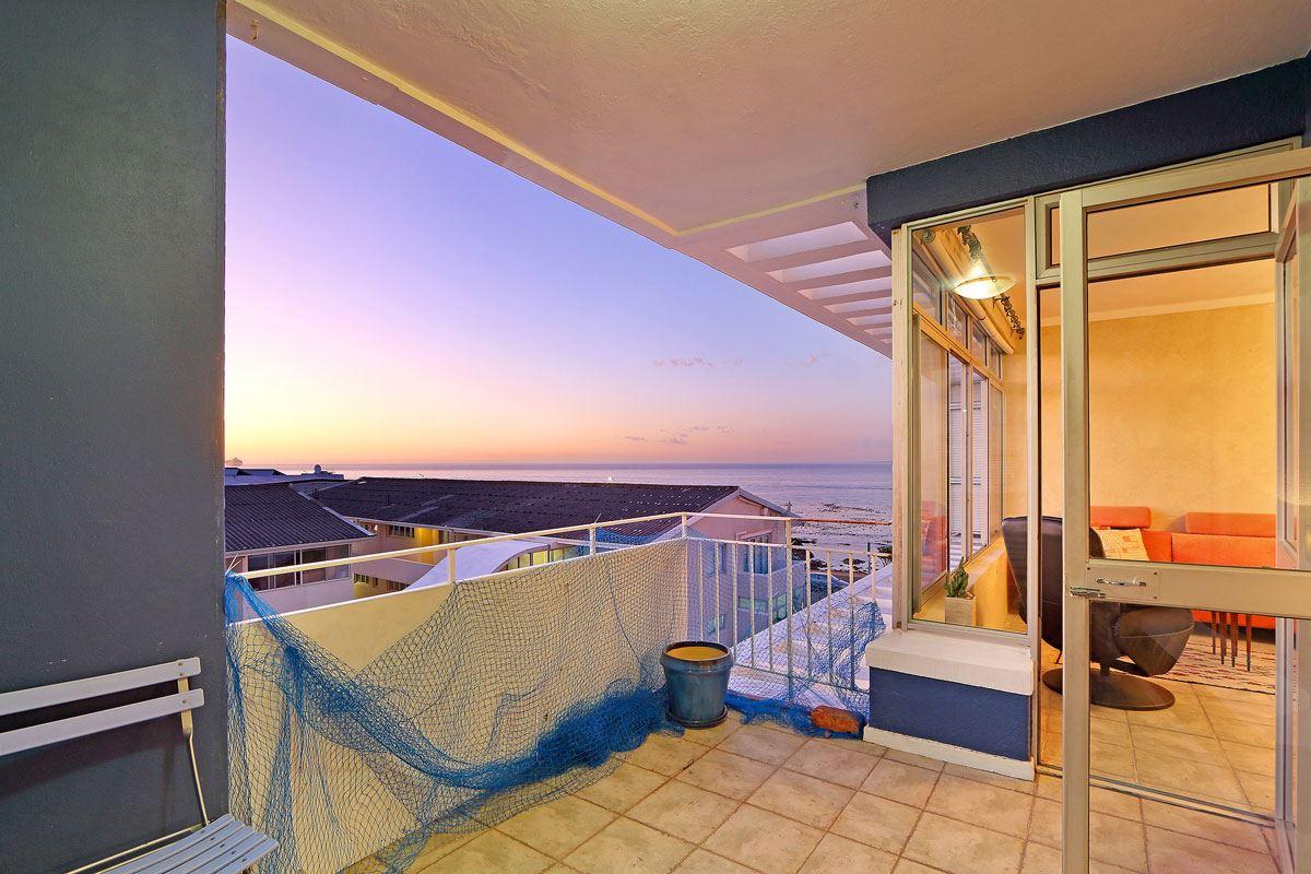 Villa Marina 20 by AirAgents | Self-catering Mouille Point