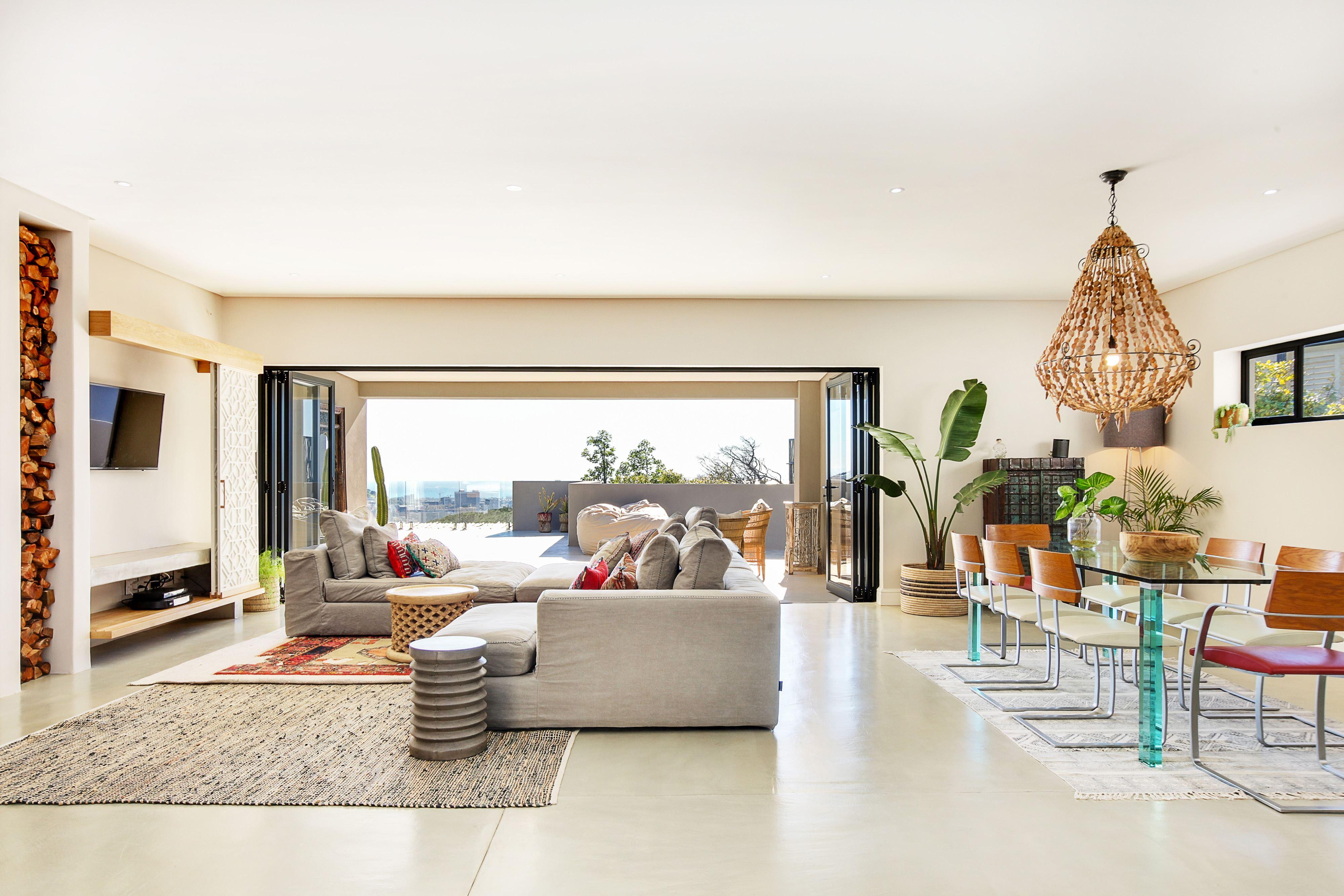 Mountainside, Boho-Chic Retreat with Natural Pool | Oranjezicht Specials