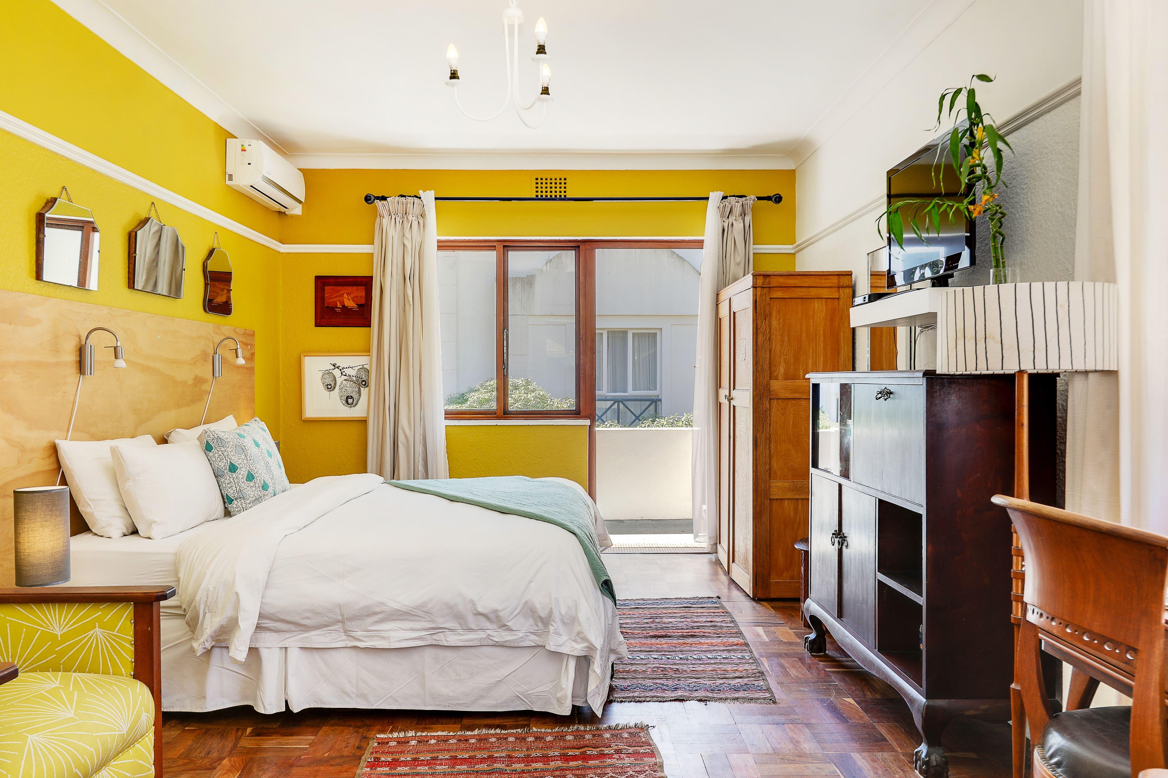 Retro Camps Bay Apartment on the Beach | Western Cape Specials