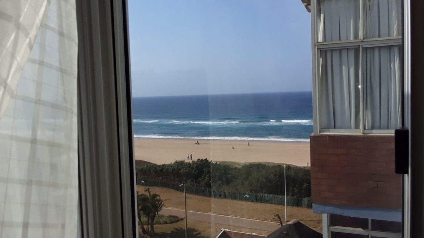 Afsaal Holiday Flat 503 | Amanzimtoti Accommodation