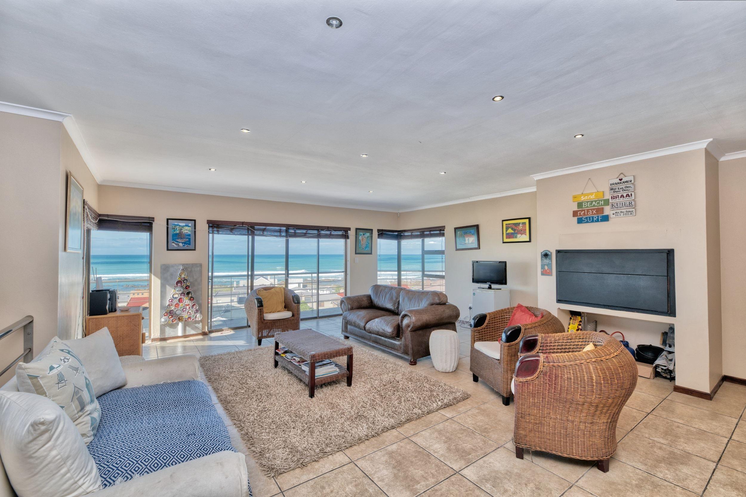 Happy Tides | Struisbaai Self-catering