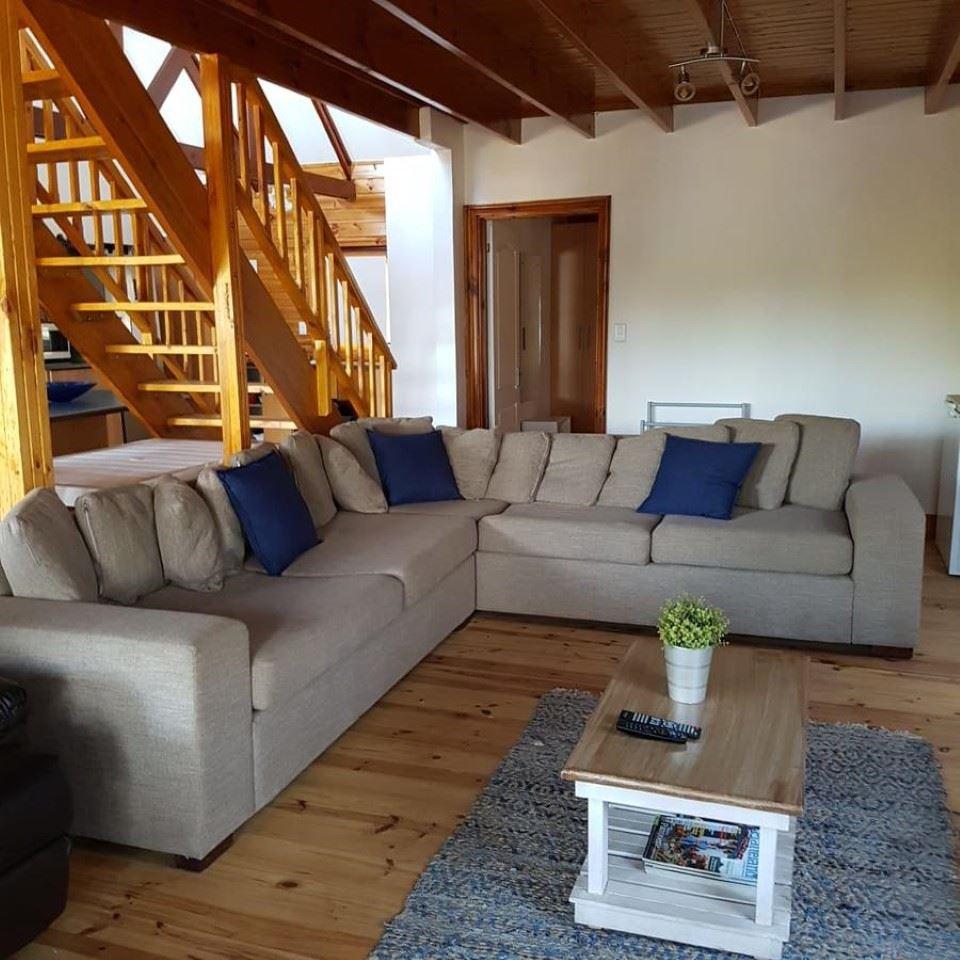 Living The Breede - Wooden House