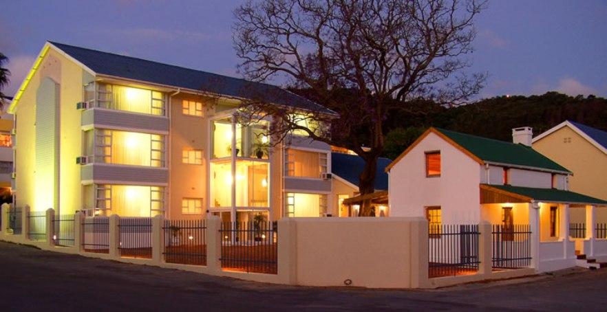 Russel Hotel