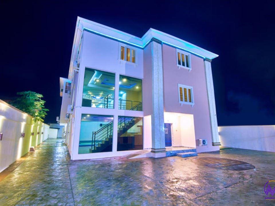 Double M Exquisite Suites and Lounge | Accommodation Ibeju