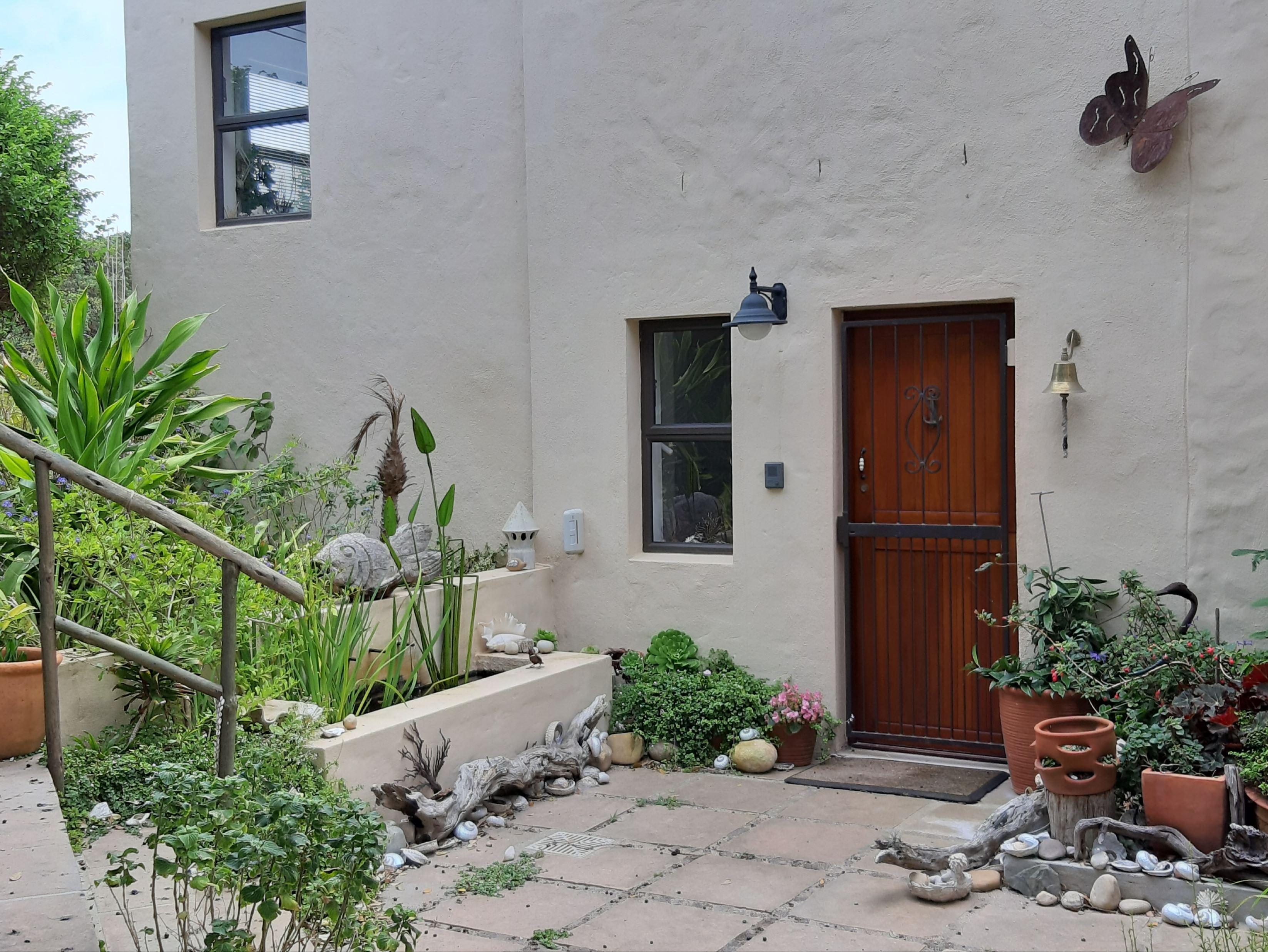 Gogo's Garden apartment | Pringle Bay Accommodation