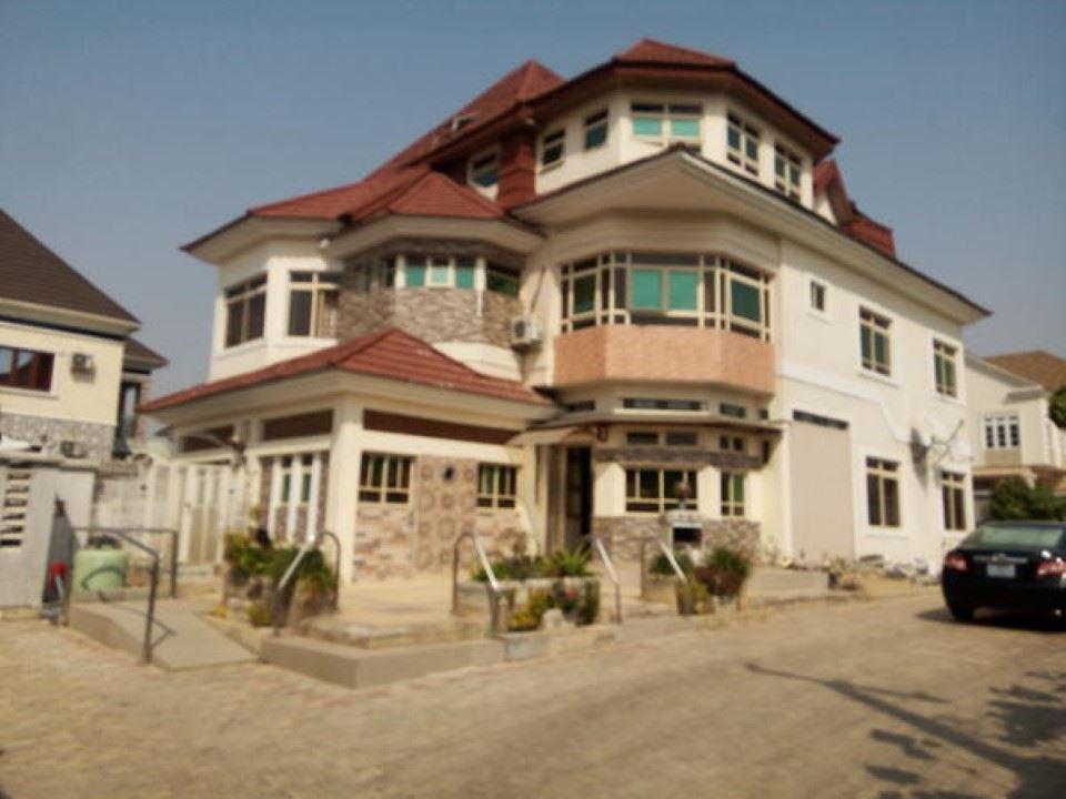 Urban Castle | Gwarinpa Estate Accommodation