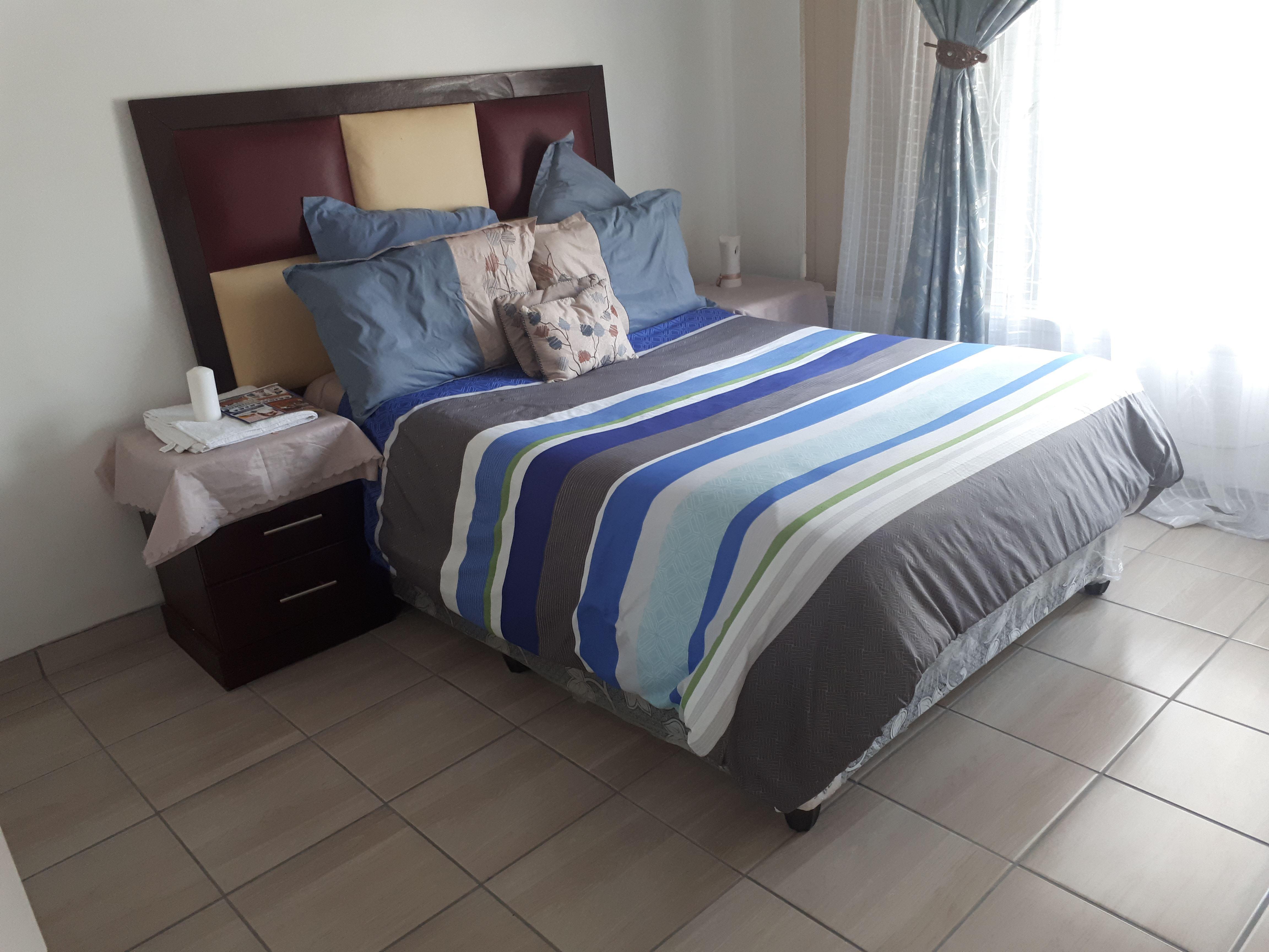 C - Land Guest house | Three Rivers Accommodation