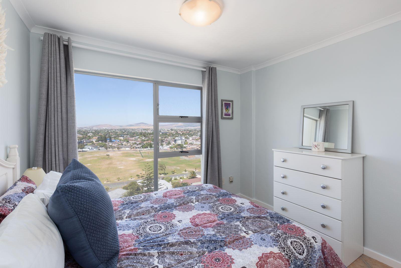 A1101 Ocean View by CTHA | Bloubergstrand Resorts