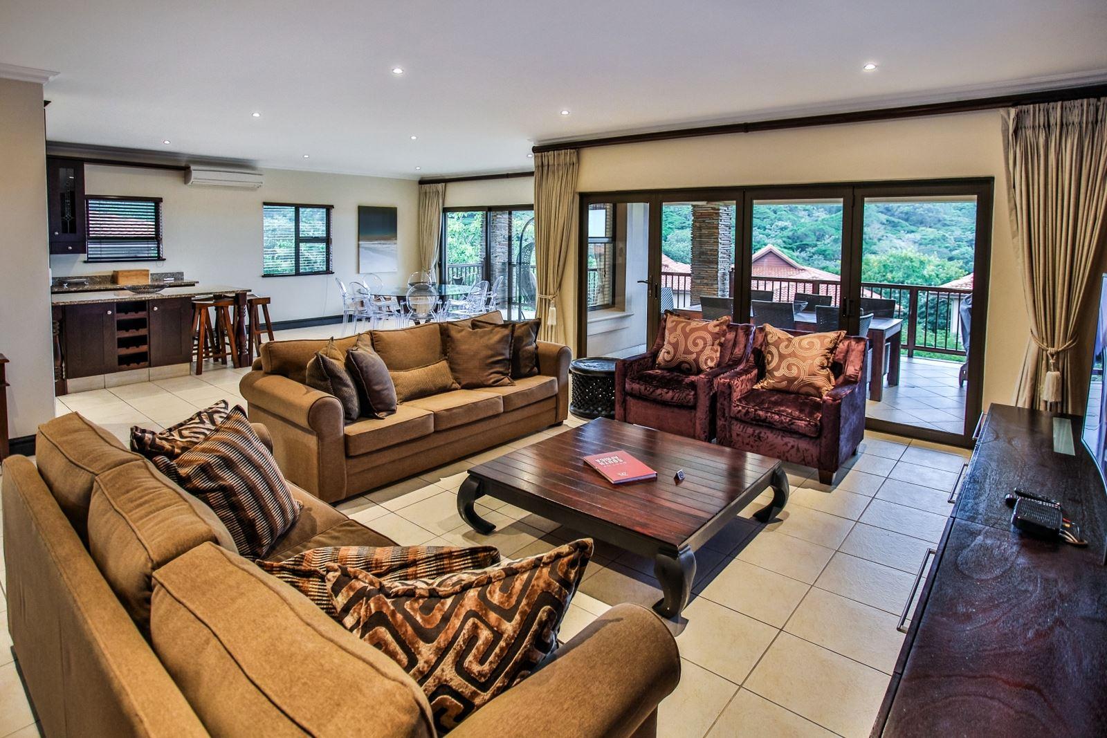 244 Uluwatu, Zimbali