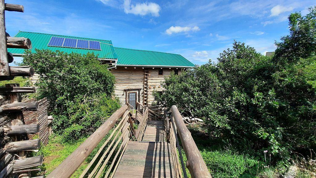 Bayview Loghome | Blue Horizon Bay Accommodation