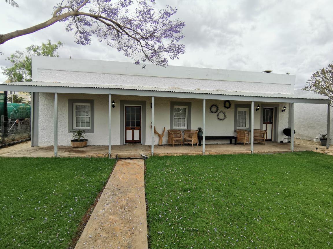 Noem-Noem & Granaat Cottage