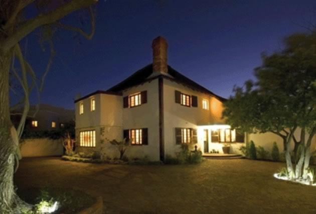 Albarosa Guest House | Stellenbosch Accommodation