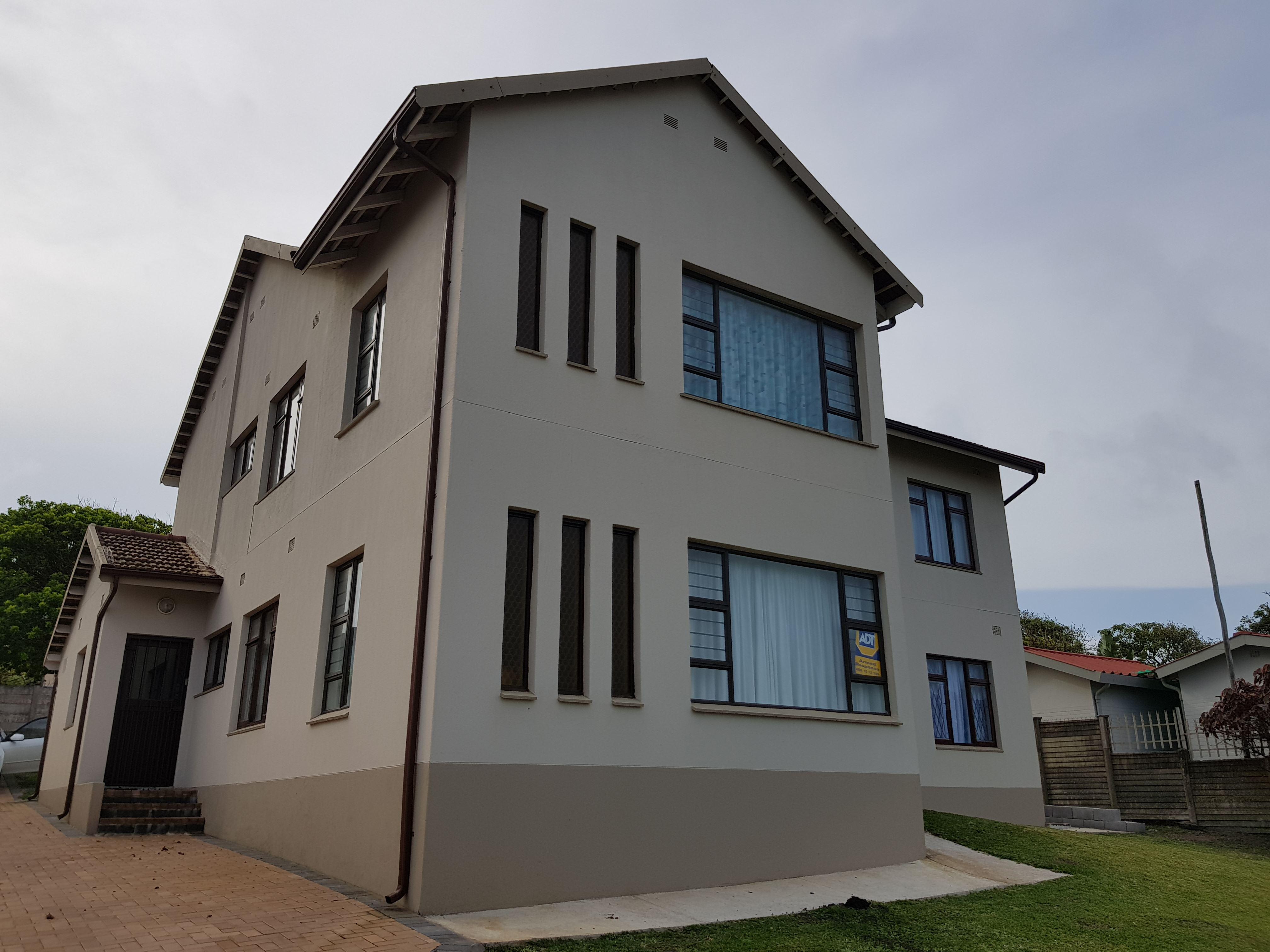 Pierlynn 1 and 2 | Accommodation Uvongo Beach