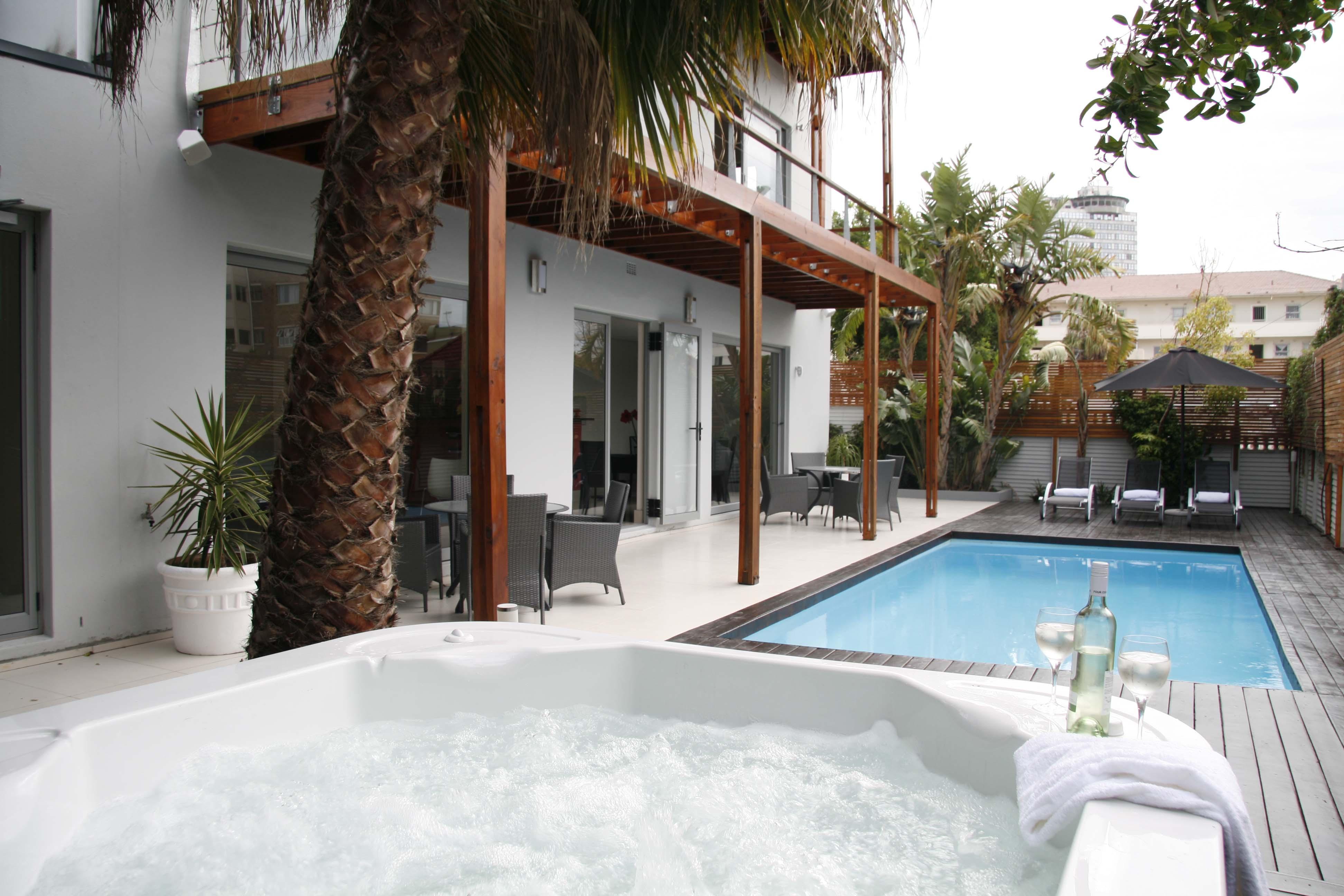 The One 8 Hotel