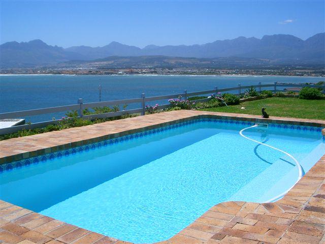 WhaleViews | Accommodation Gordons Bay