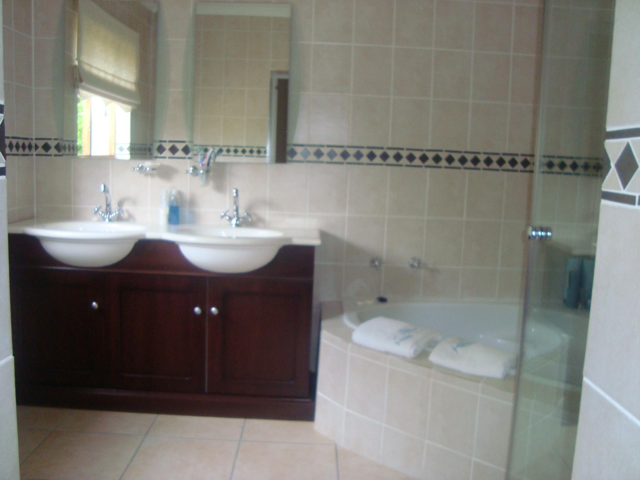 Lu's Guest House | Paarl Accommodation