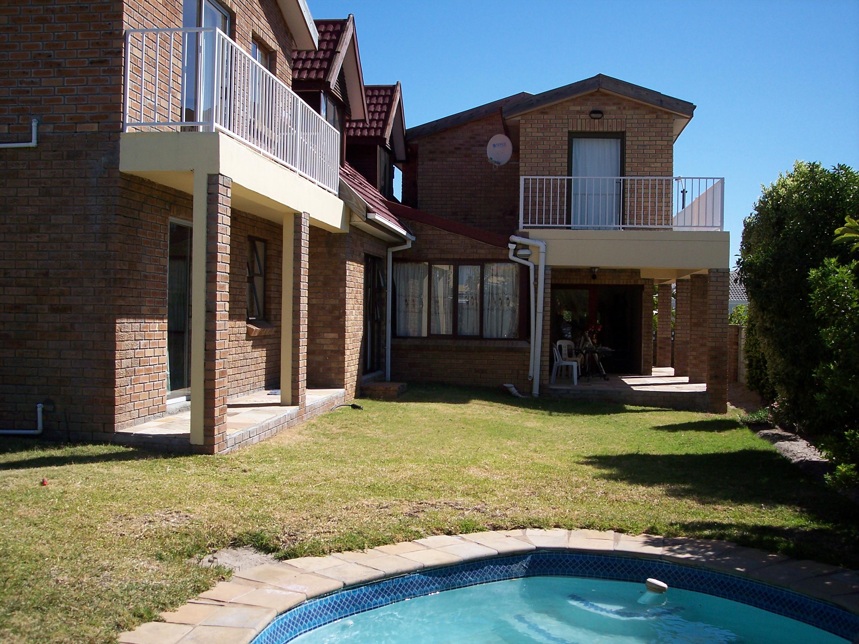 Ntabozuko Guest House | Accommodation Milnerton Ridge