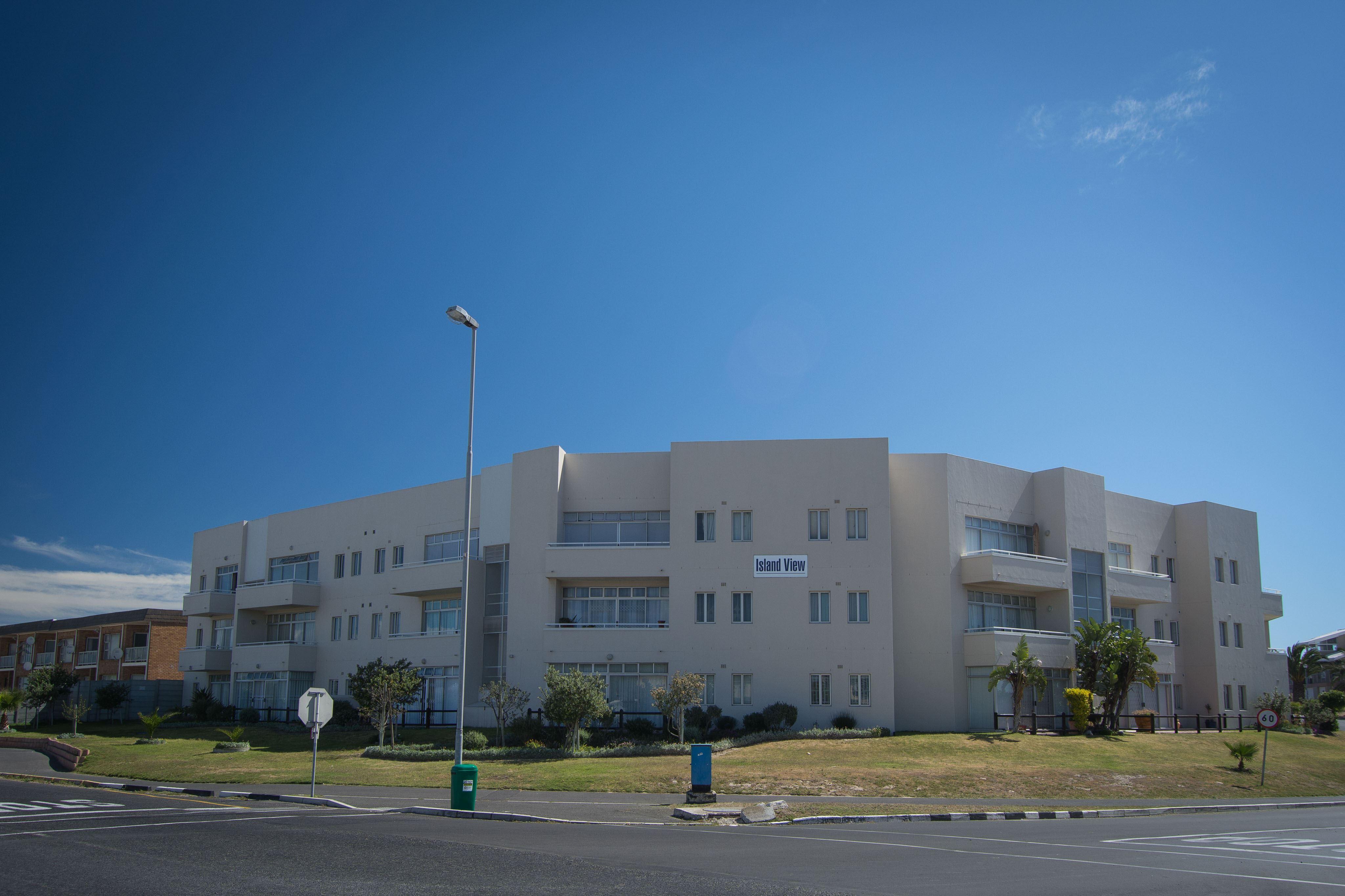 Island View F5 | Accommodation Melkbosstrand