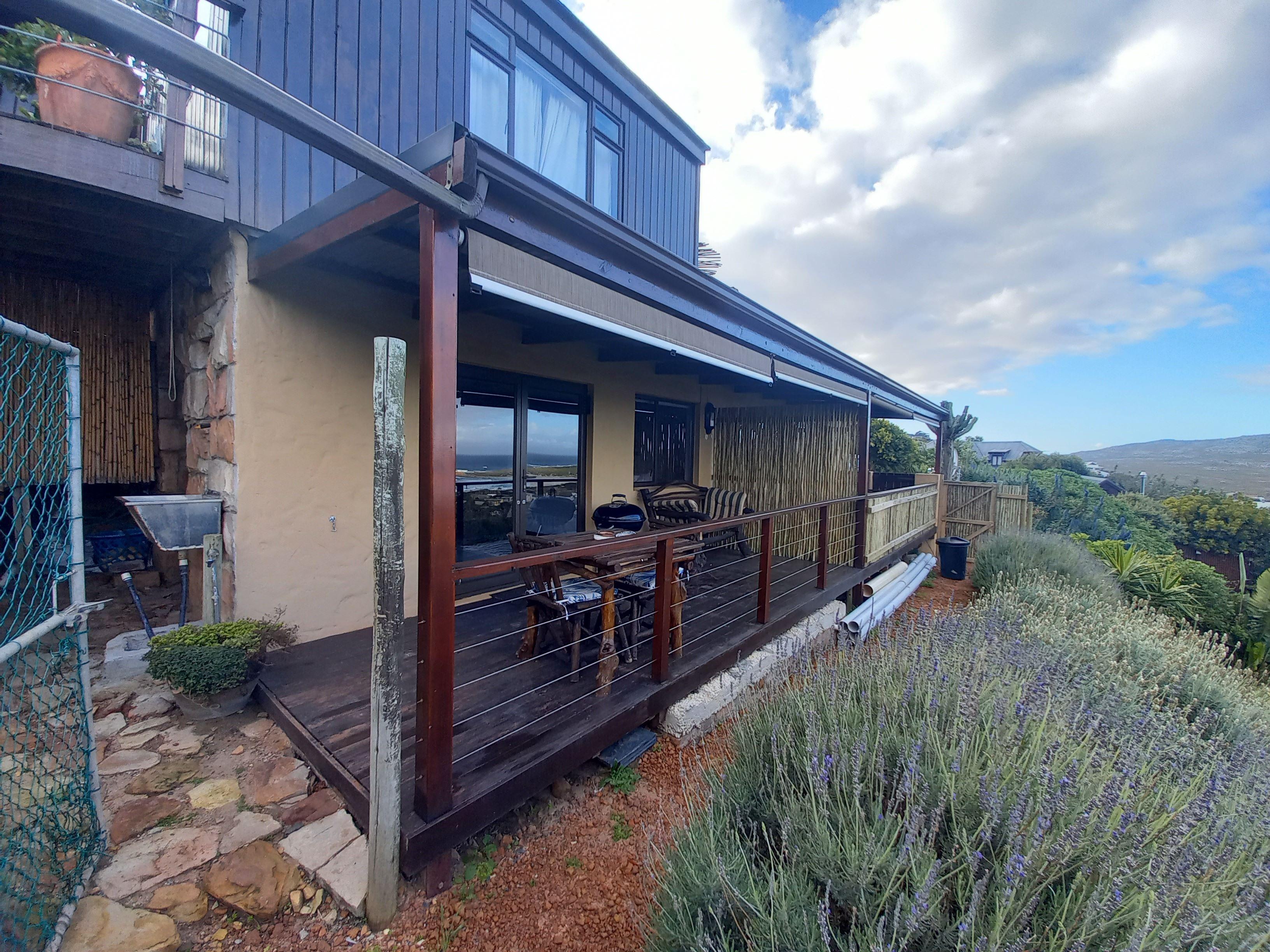 Oyster Catcher | Accommodation Scarborough